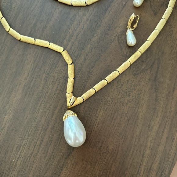 Vintage costume jewelry - Picture 2 of 5